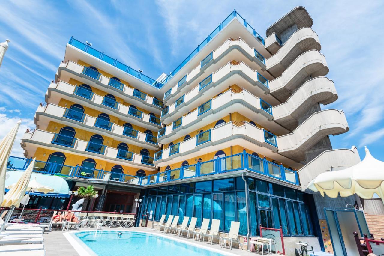 Hotel Brioni Mare Lido di Jesolo Exterior foto